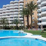 La Perla Hotel *